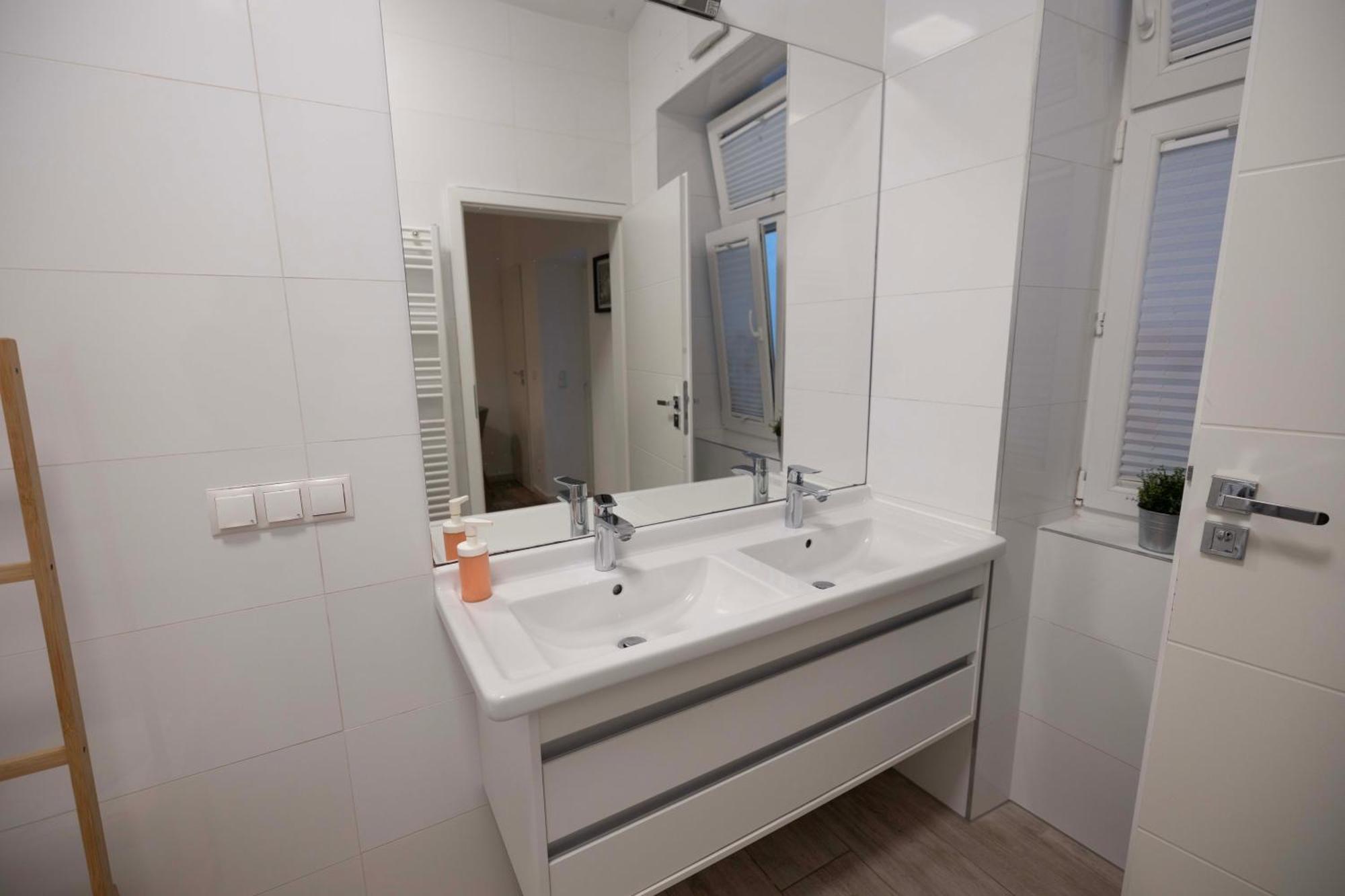 Easy Flat Mariahilf City Living Вена Номер фото